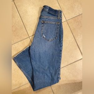 Abercrombie and Fitch 90’s ankle straight ultra high rise. Curve Love